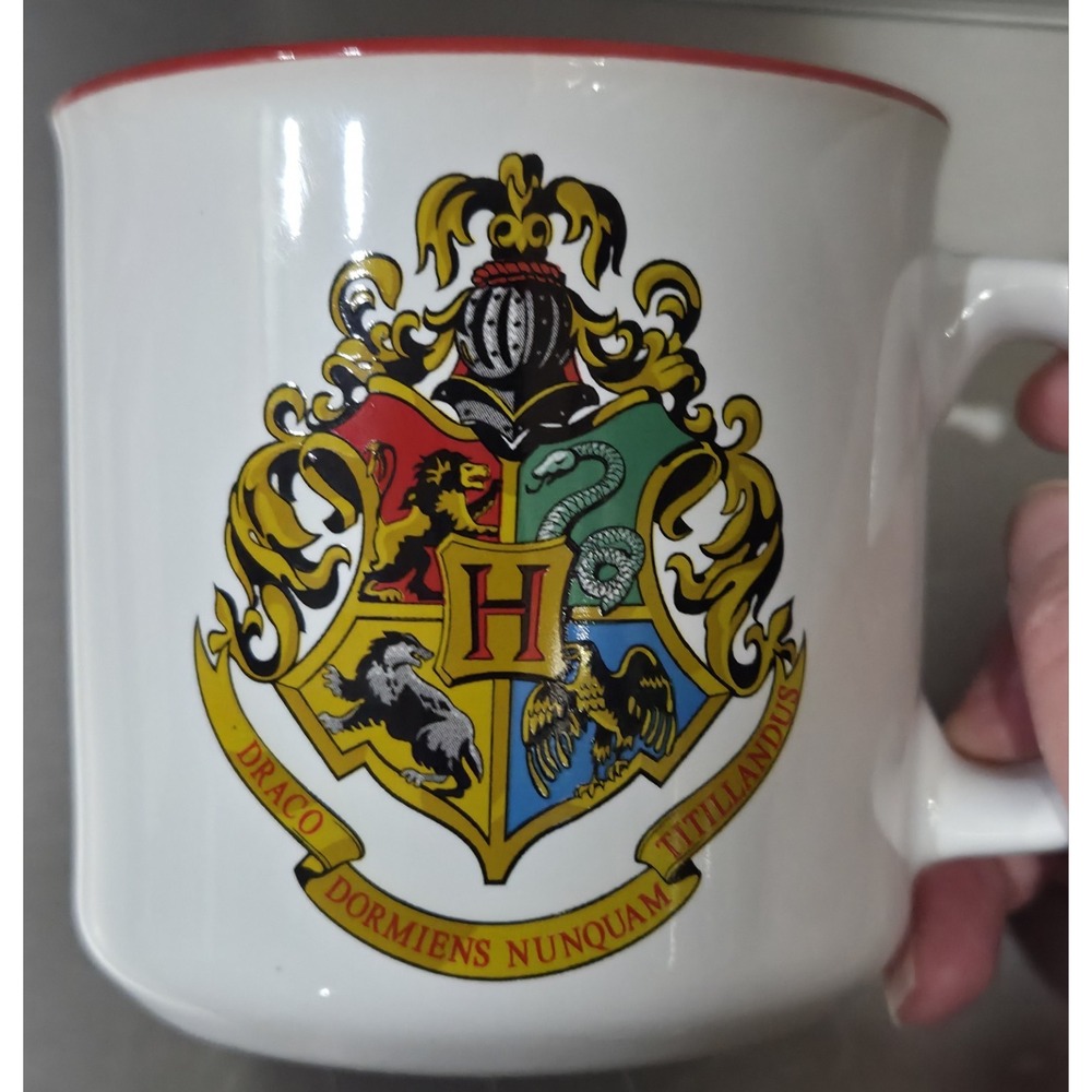 Harry Potter Hogwarts Crest‎ Large Oversized Ceramic Coffee Cup Mug - 20oz